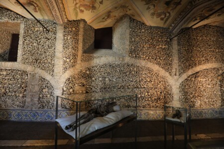 Knochenkirche in Évora