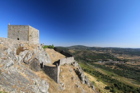 Von der fast uneinnehmbaren Burg in Marvão hat man einen wunderbaren Rundblick bis weit nach Spanien hinein