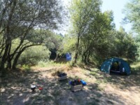 Unser traumhafter Zeltplatz direkt am Fluss