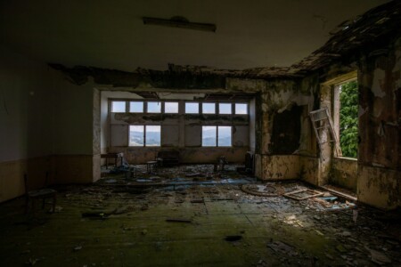 Verlassene psychiatrische Klinik, Coura