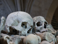 Krypta der St. Leonard's Church in Hythe