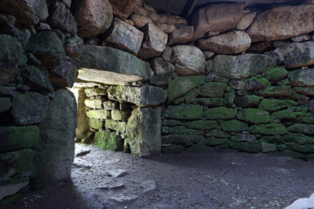 Unterirdische Kammer im Eisenzeitlichen Dorf Carn Euny