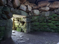 Unterirdische Kammer im Eisenzeitlichen Dorf Carn Euny