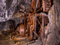 Unterirdisches Wasserrad in der Ystrad Enion Mine