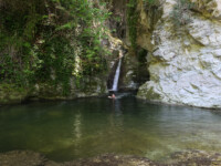 Kühles Bad abseits jeglicher Touristenströme in den Abruzzen
